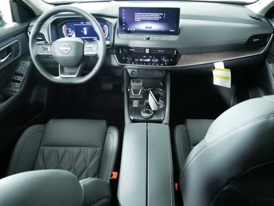 2025 Nissan Rogue Platinum