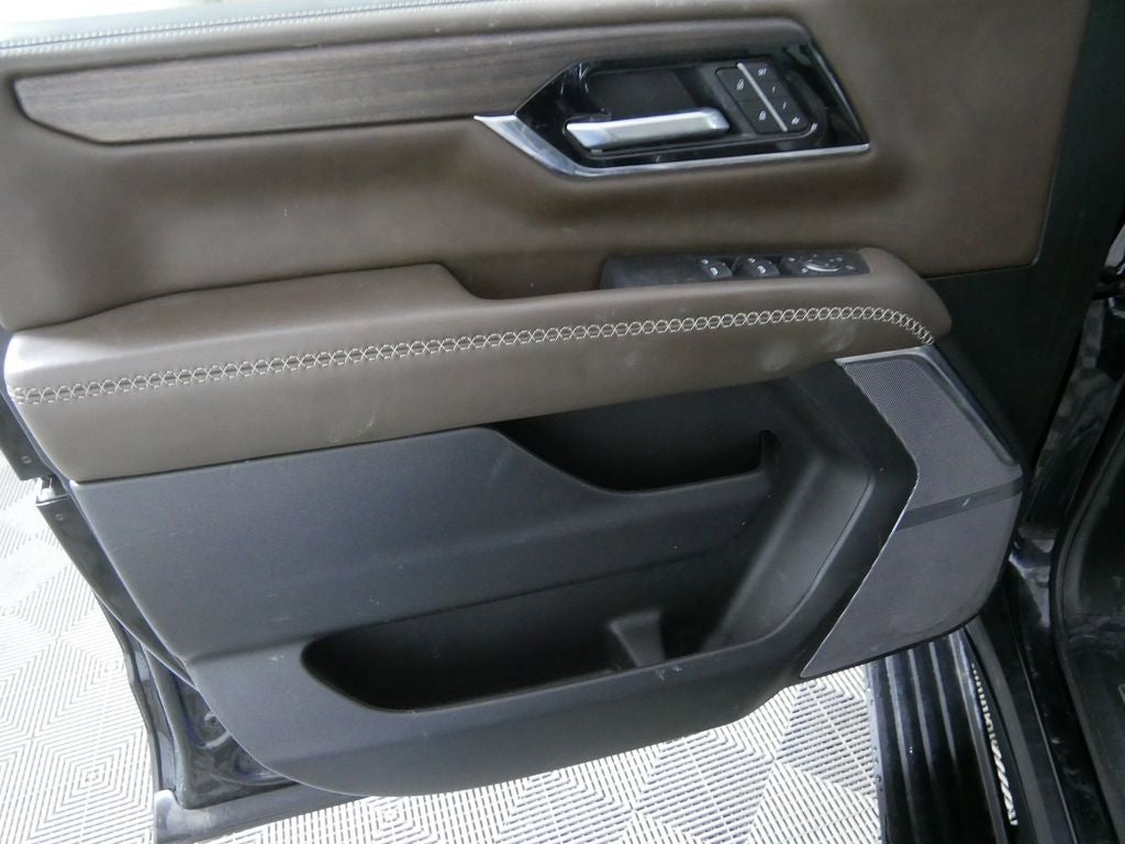 2025 GMC Yukon Denali Ultimate