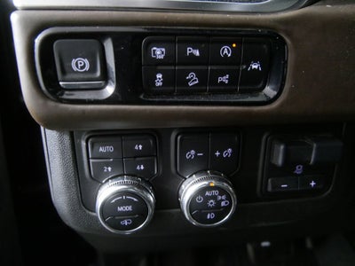 2025 GMC Yukon Denali Ultimate