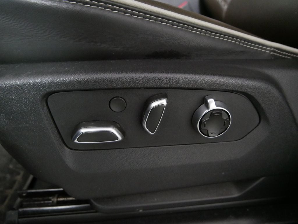 2025 GMC Yukon Denali Ultimate