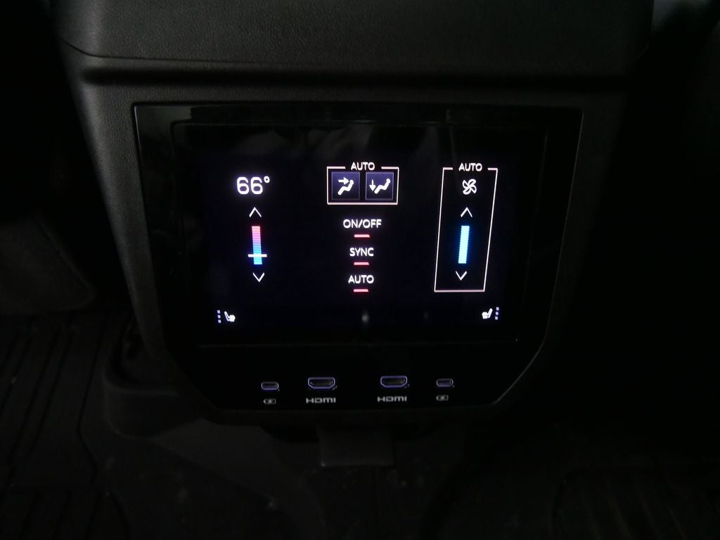 2025 GMC Yukon Denali Ultimate