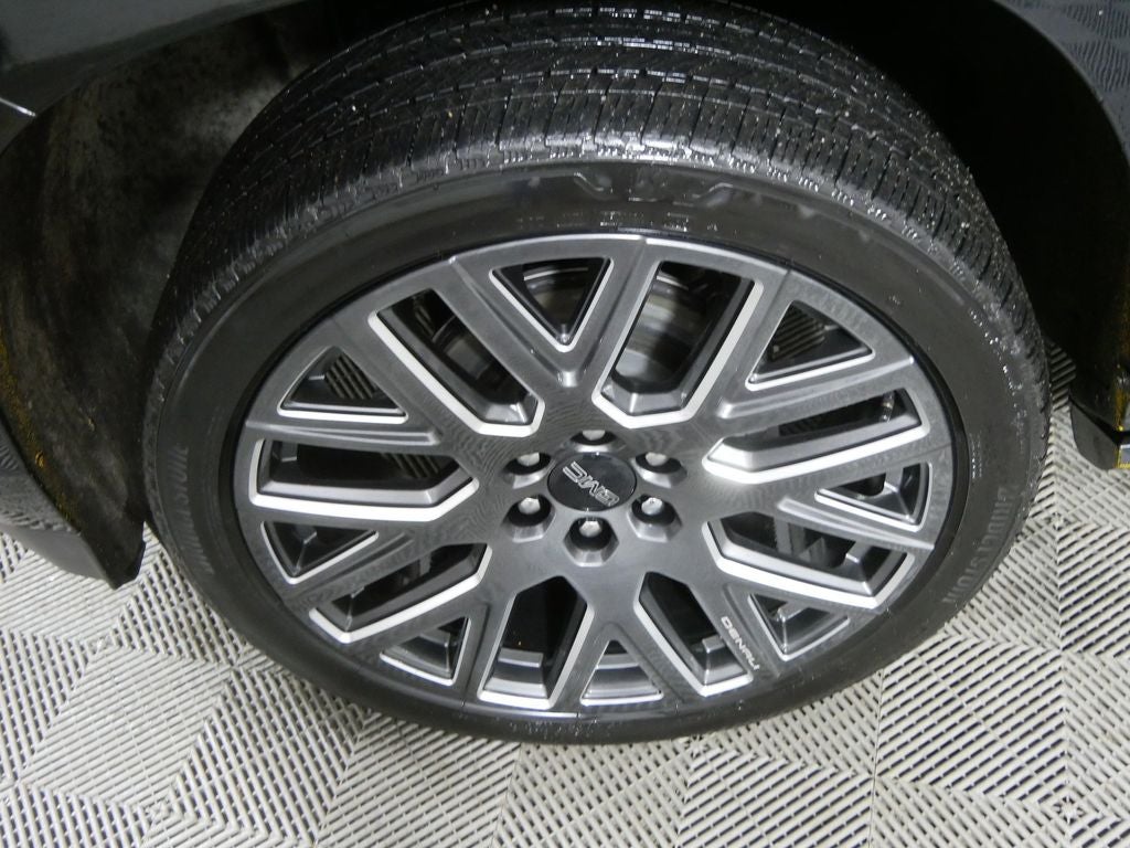 2025 GMC Yukon Denali Ultimate