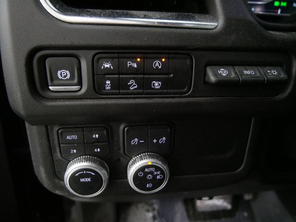 2024 GMC Yukon XL AT4