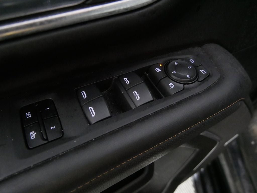 2024 GMC Yukon XL AT4