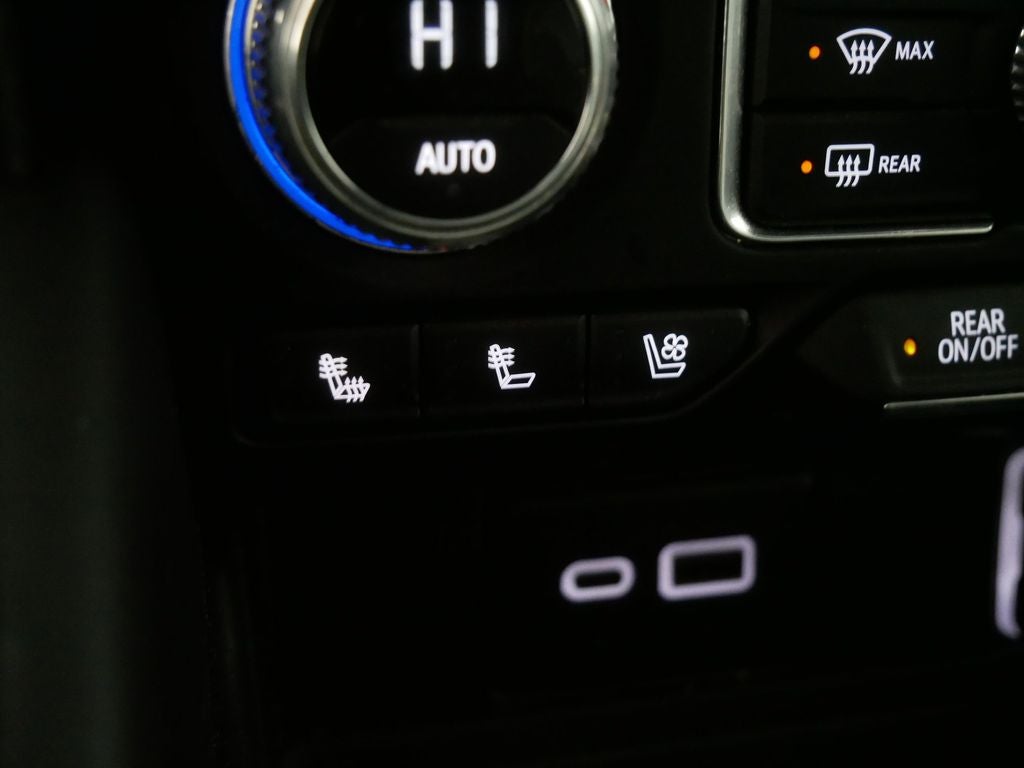 2024 GMC Yukon XL AT4