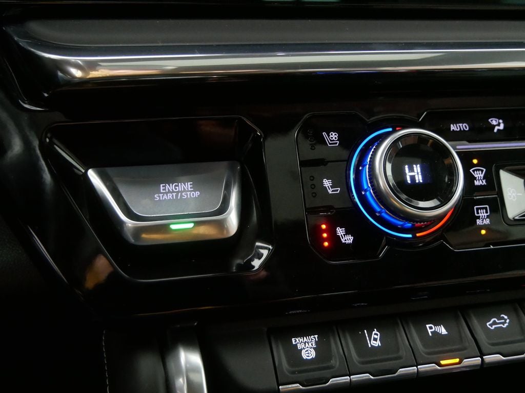 2024 GMC Sierra 3500HD Denali Ultimate