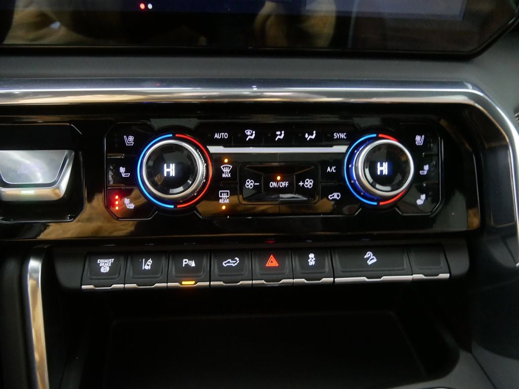 2024 GMC Sierra 3500HD Denali Ultimate