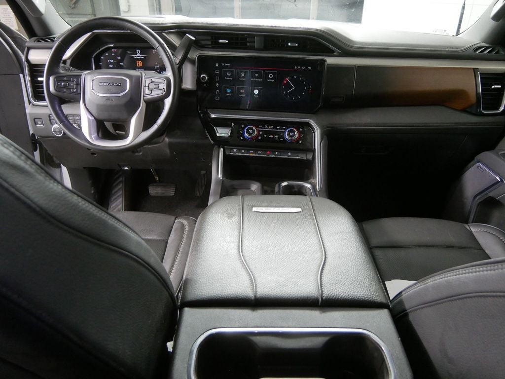 2025 GMC Sierra 3500HD Denali