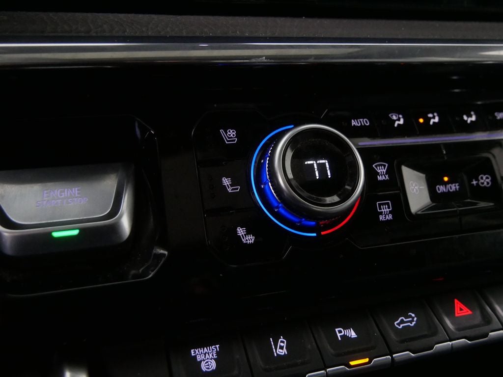 2025 GMC Sierra 3500HD Denali