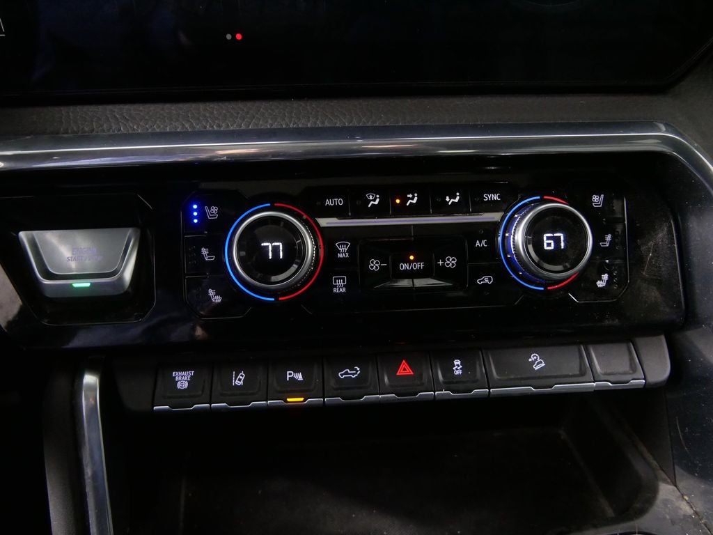 2025 GMC Sierra 3500HD Denali