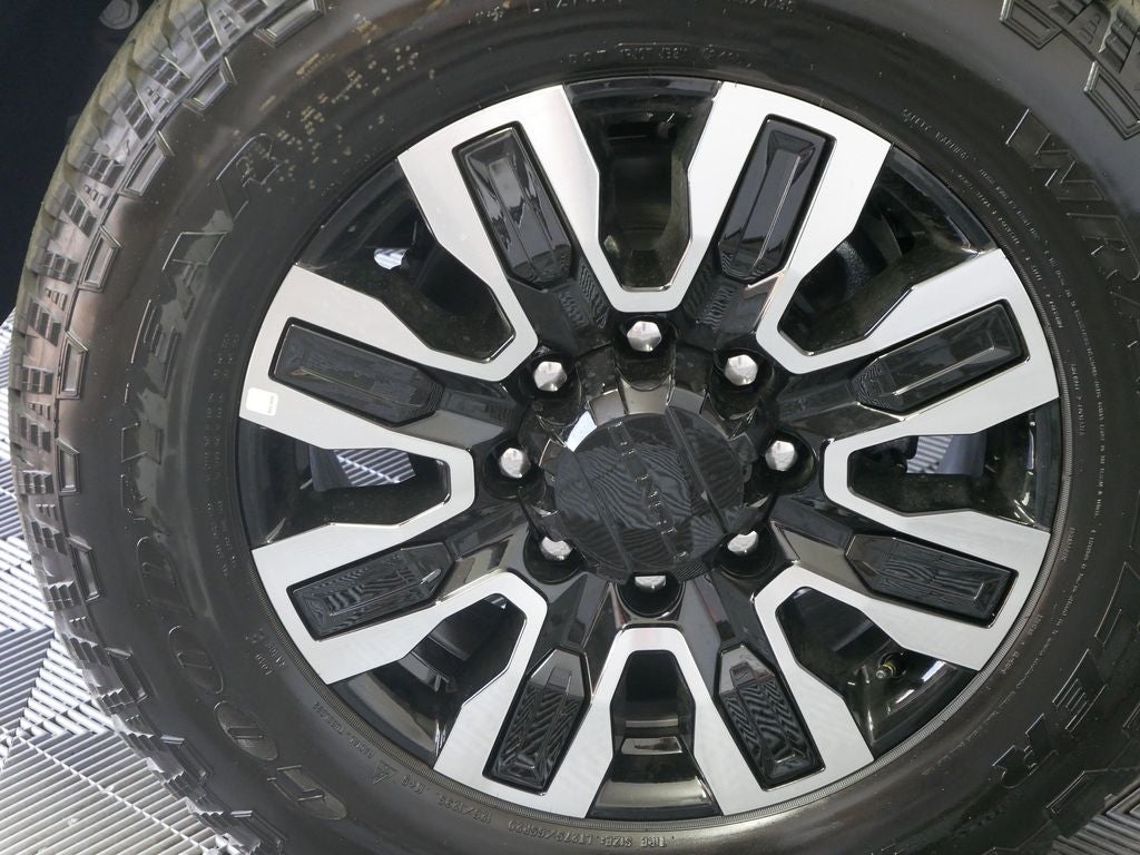 2025 GMC Sierra 3500HD Denali Ultimate