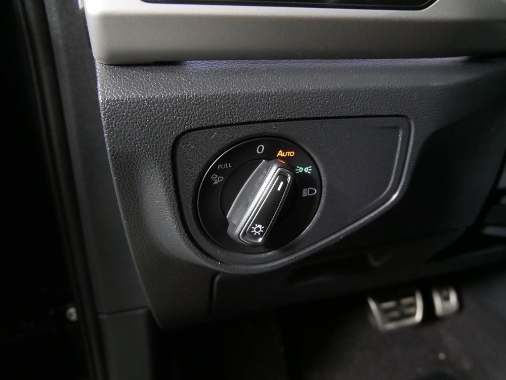 2021 Volkswagen Atlas 3.6L V6 SEL Premium R-Line