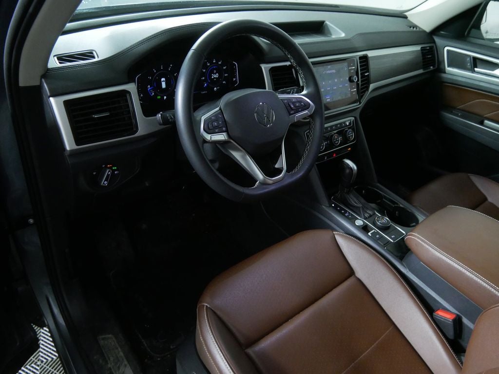 2022 Volkswagen Atlas 3.6L V6 SE w/Technology