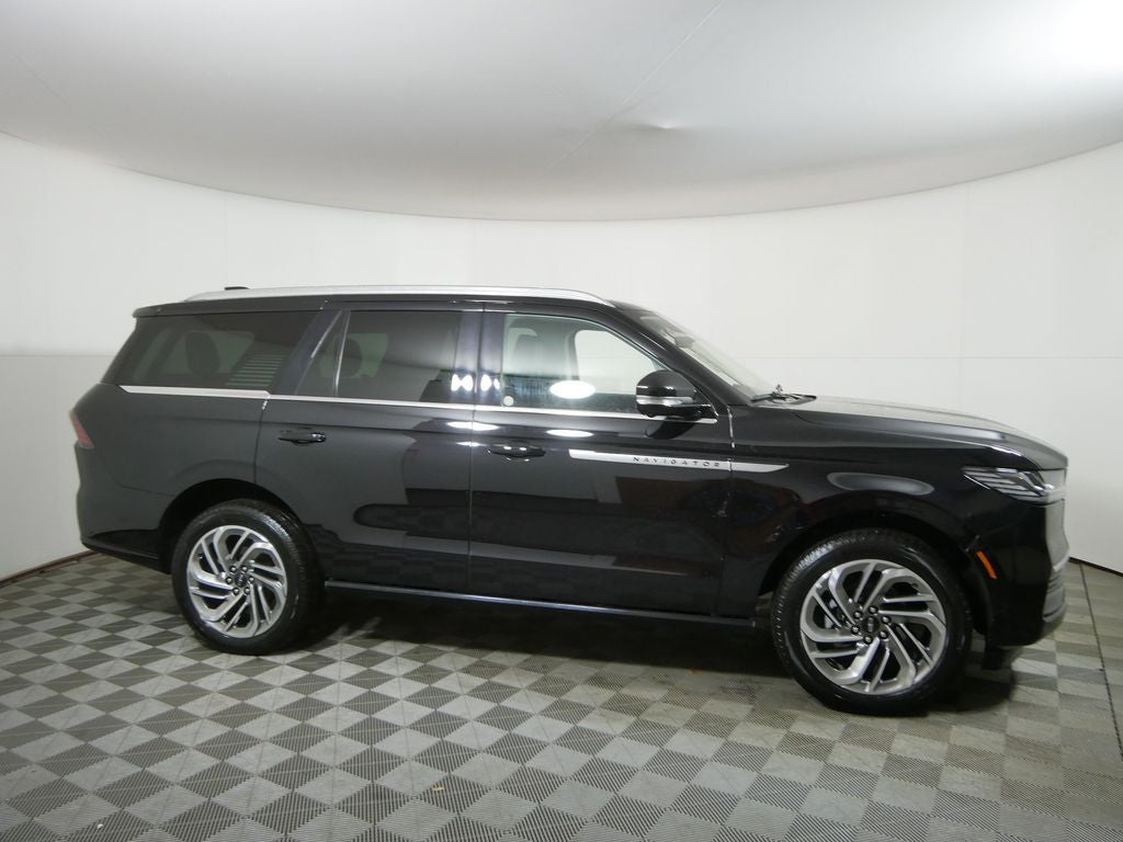 2025 Lincoln Navigator Reserve