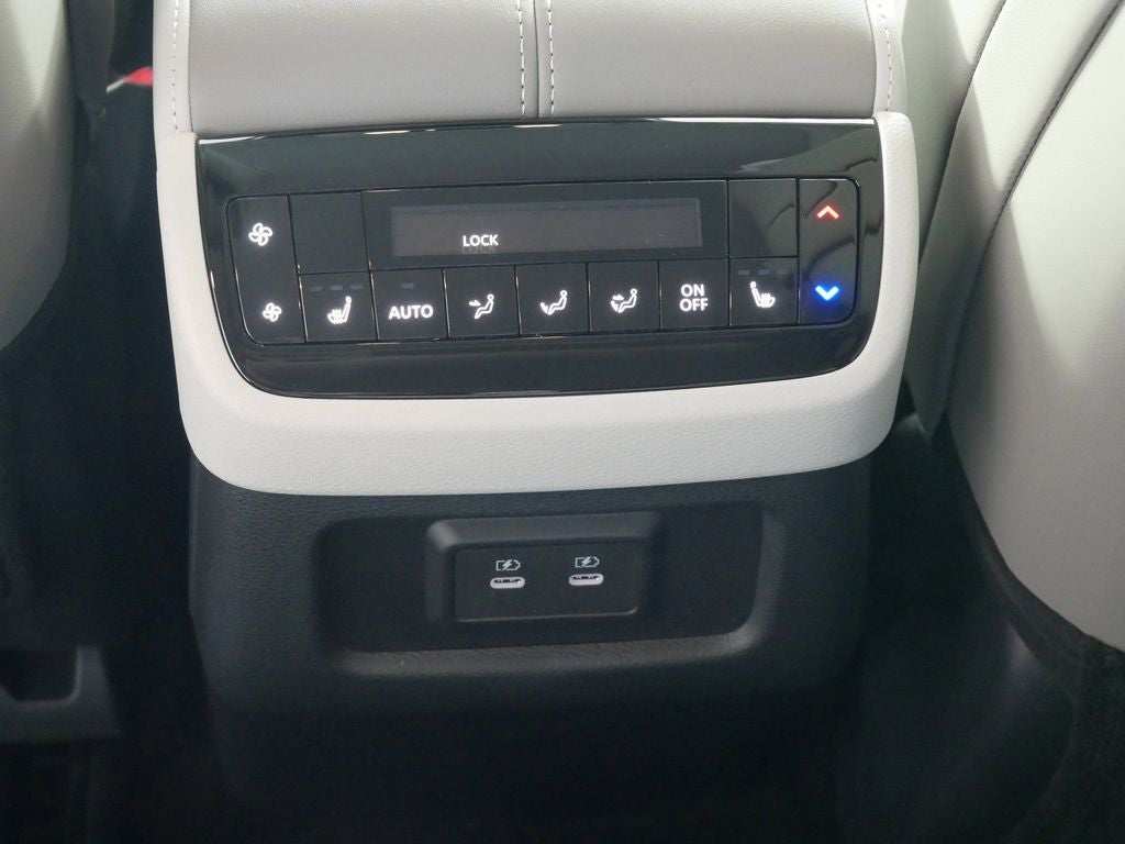 2026 INFINITI QX60 LUXE