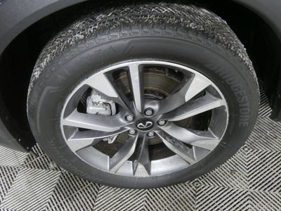 2024 INFINITI QX60 LUXE