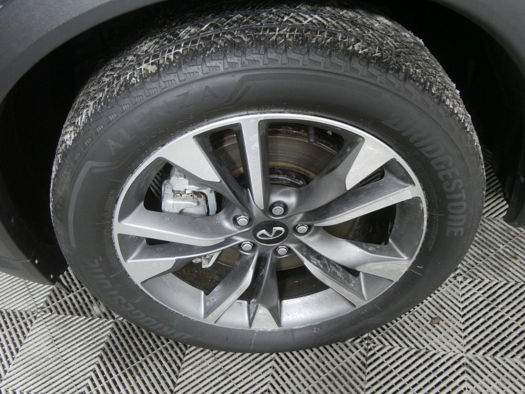 2024 INFINITI QX60 LUXE