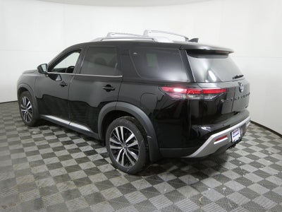 2024 Nissan Pathfinder Platinum