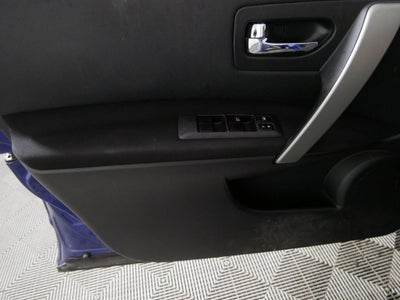 2011 Nissan Rogue SV