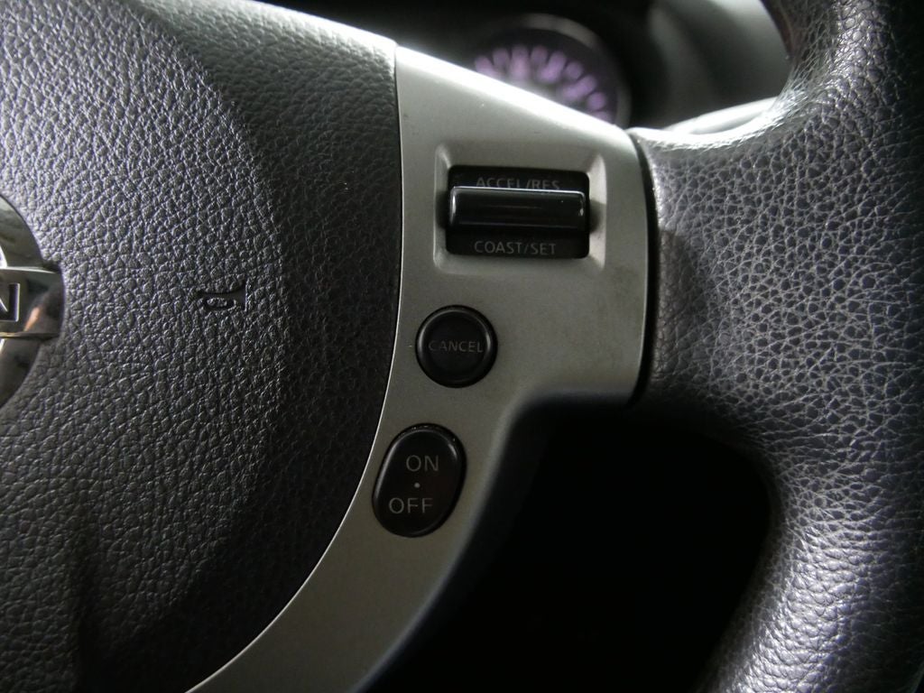 2011 Nissan Rogue SV