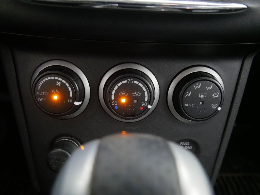 2011 Nissan Rogue SV