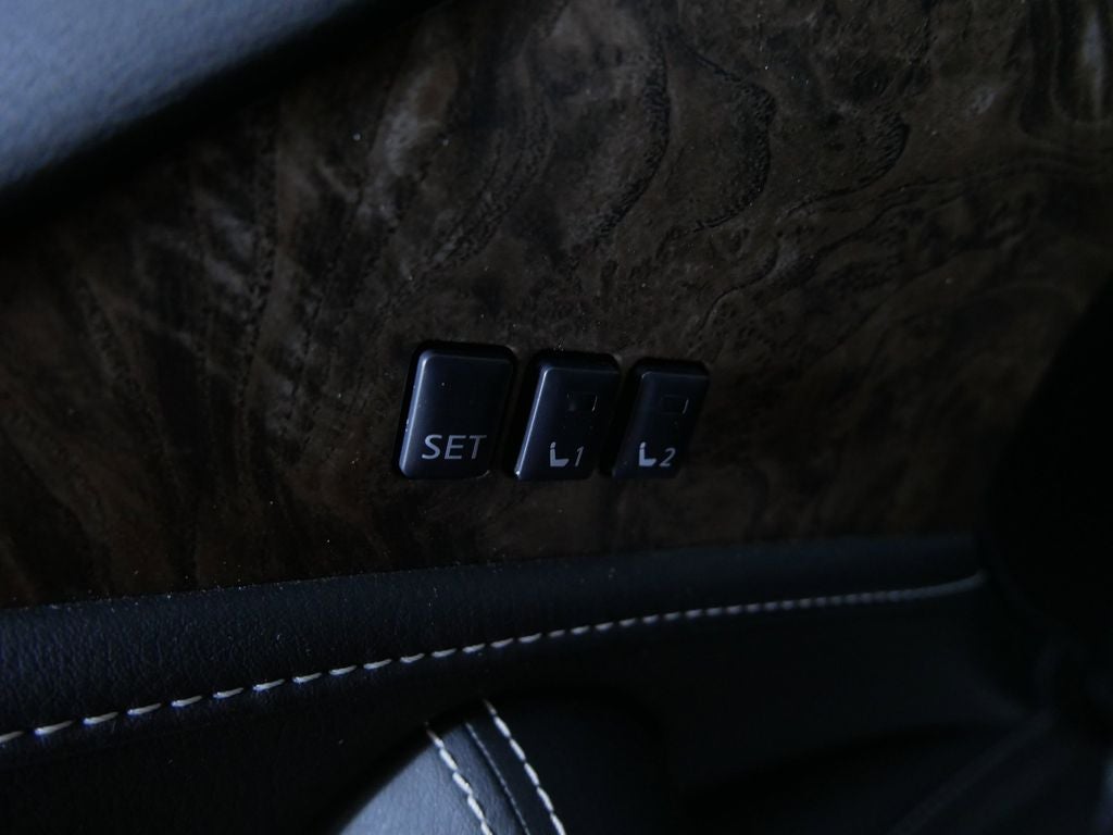 2023 INFINITI QX80 Premium Select