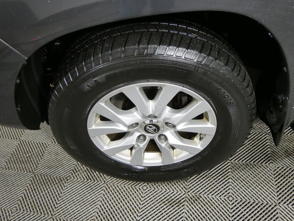 2019 Toyota Land Cruiser Base