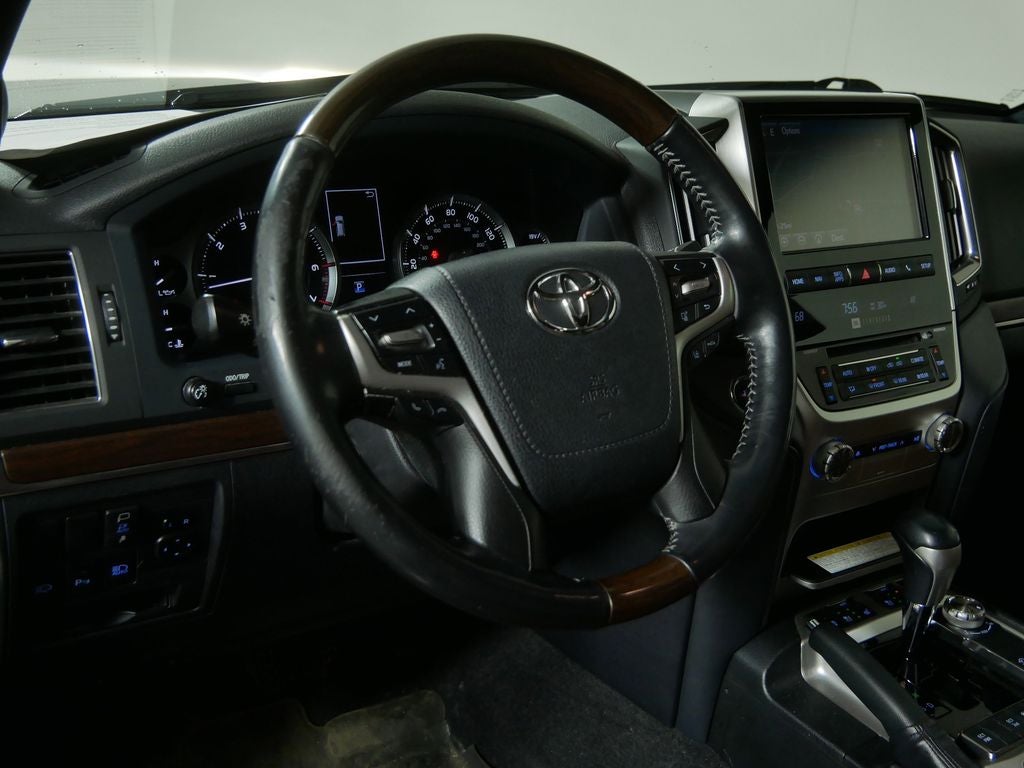 2019 Toyota Land Cruiser Base