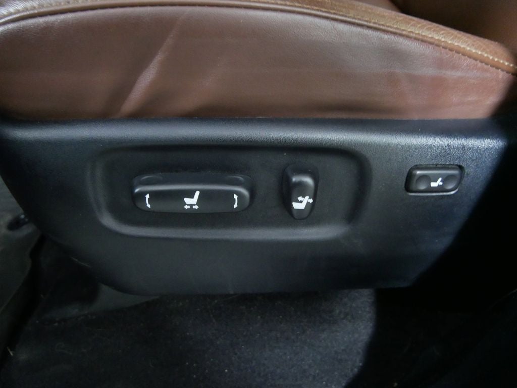 2019 Toyota Land Cruiser Base