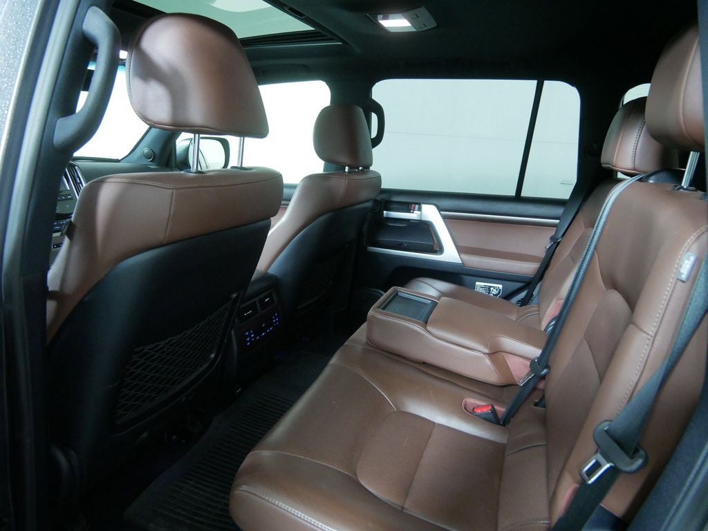 2019 Toyota Land Cruiser Base