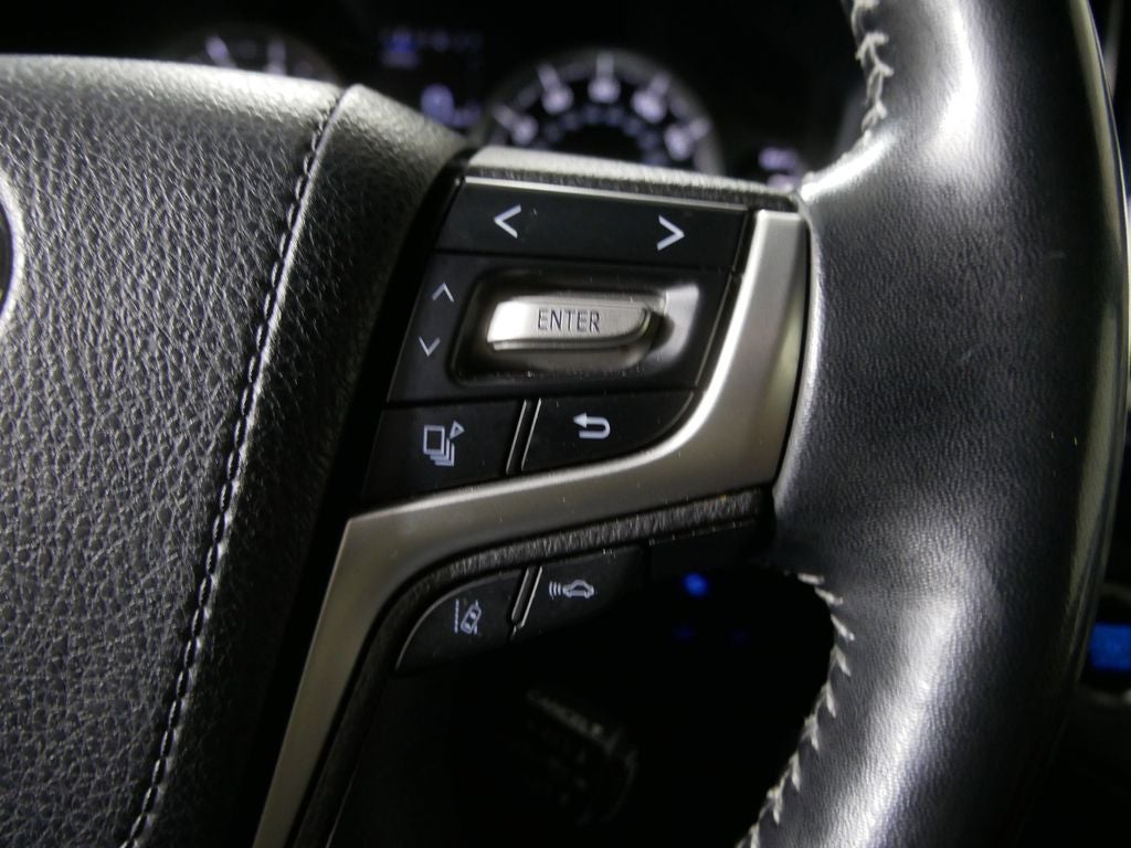 2019 Toyota Land Cruiser Base