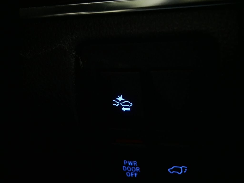 2019 Toyota Land Cruiser Base