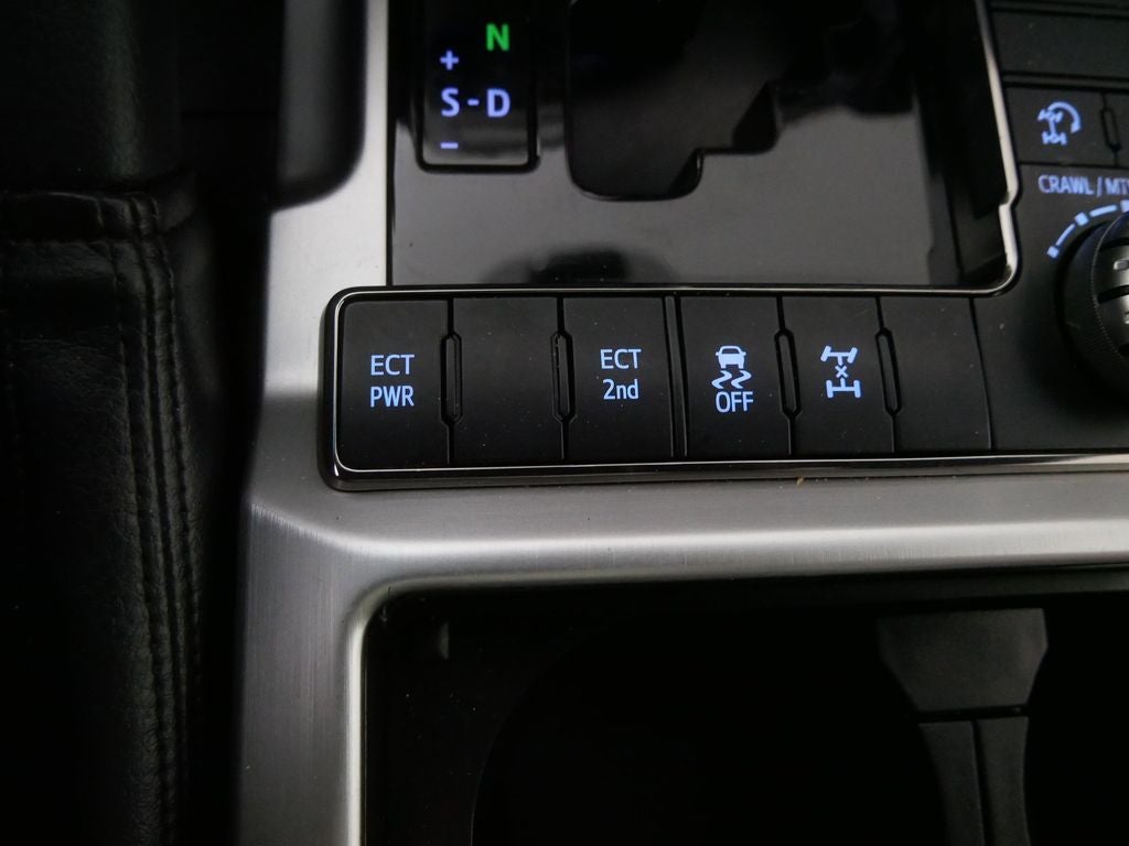 2019 Toyota Land Cruiser Base