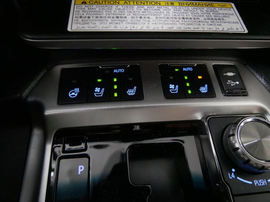 2019 Toyota Land Cruiser Base