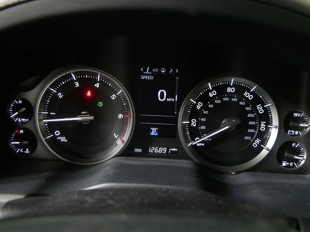 2019 Toyota Land Cruiser Base