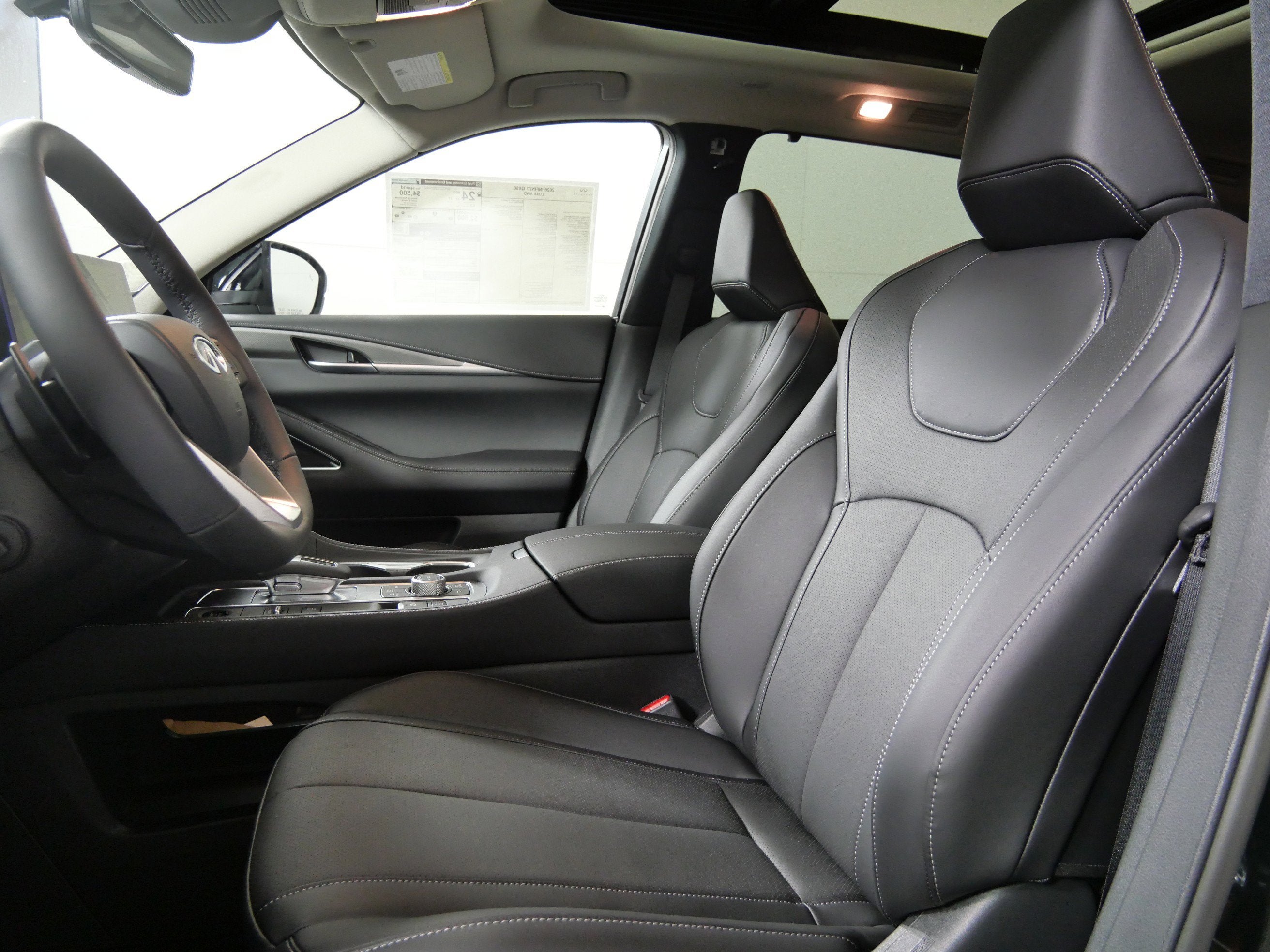 2026 INFINITI QX60 LUXE