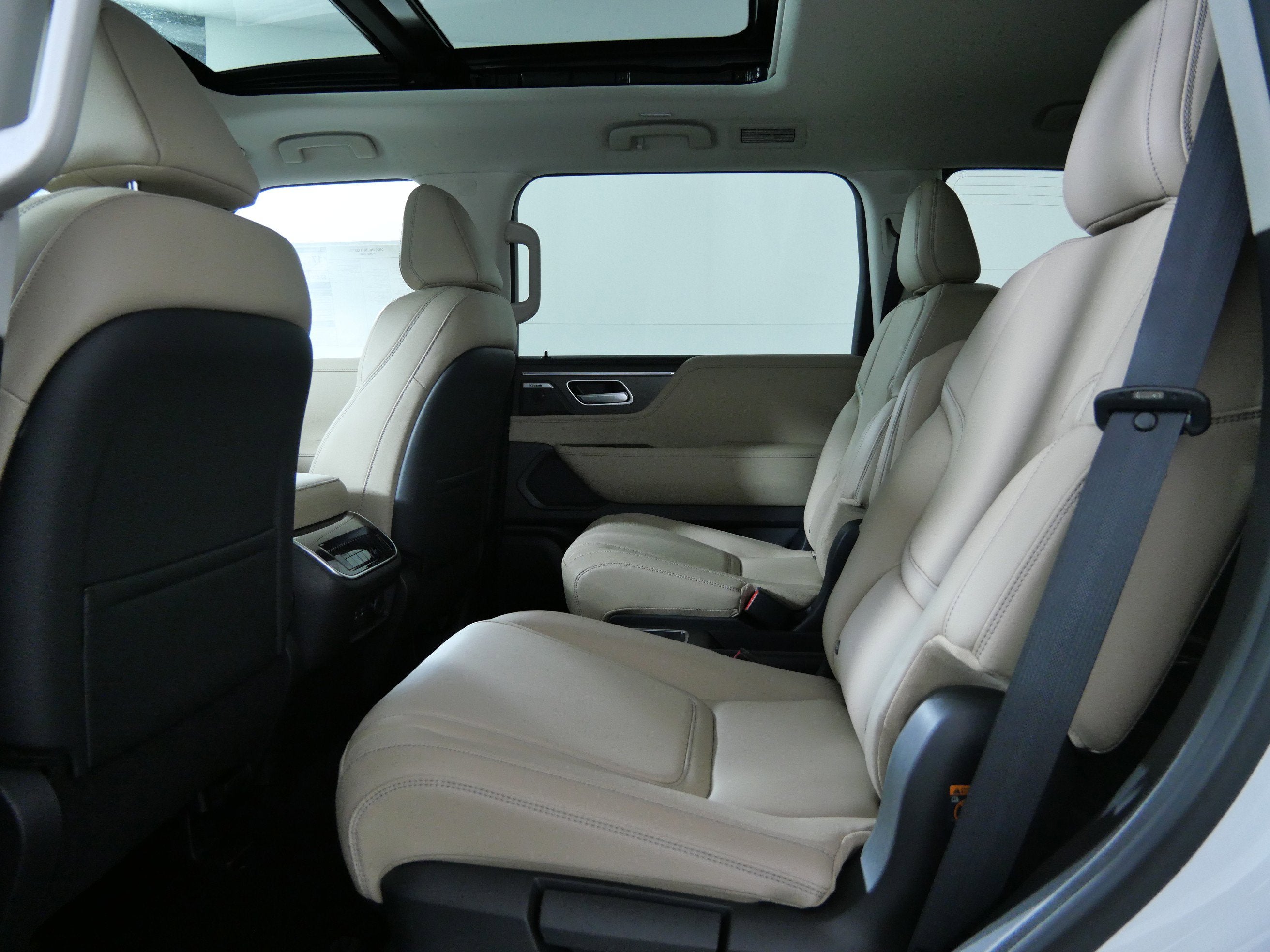 2026 INFINITI QX80 PURE