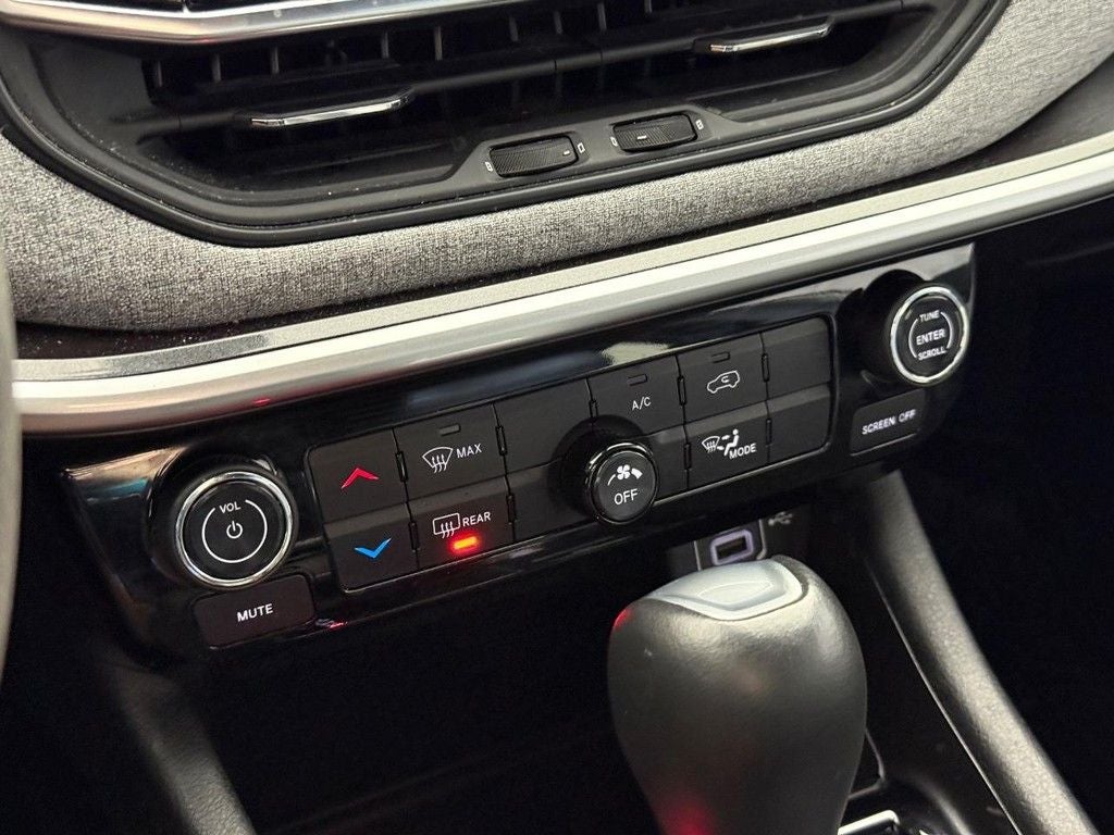 2023 Jeep Compass Latitude Lux