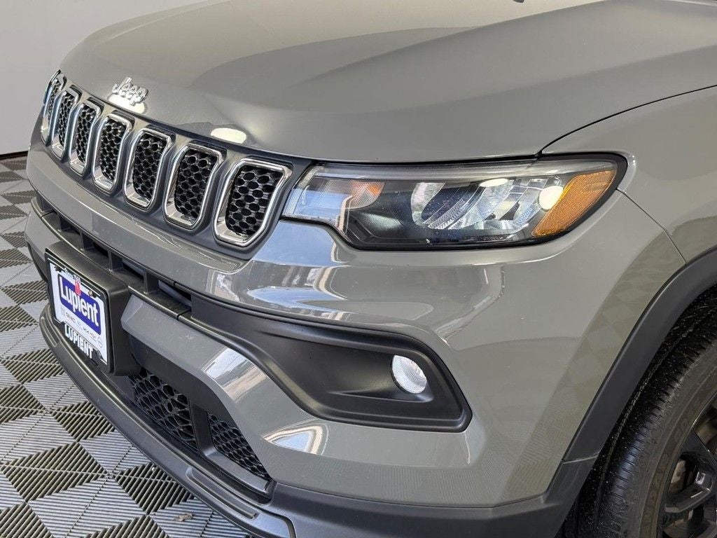 2023 Jeep Compass Latitude Lux