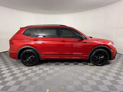 2024 Volkswagen Tiguan 2.0T SE R-Line Black