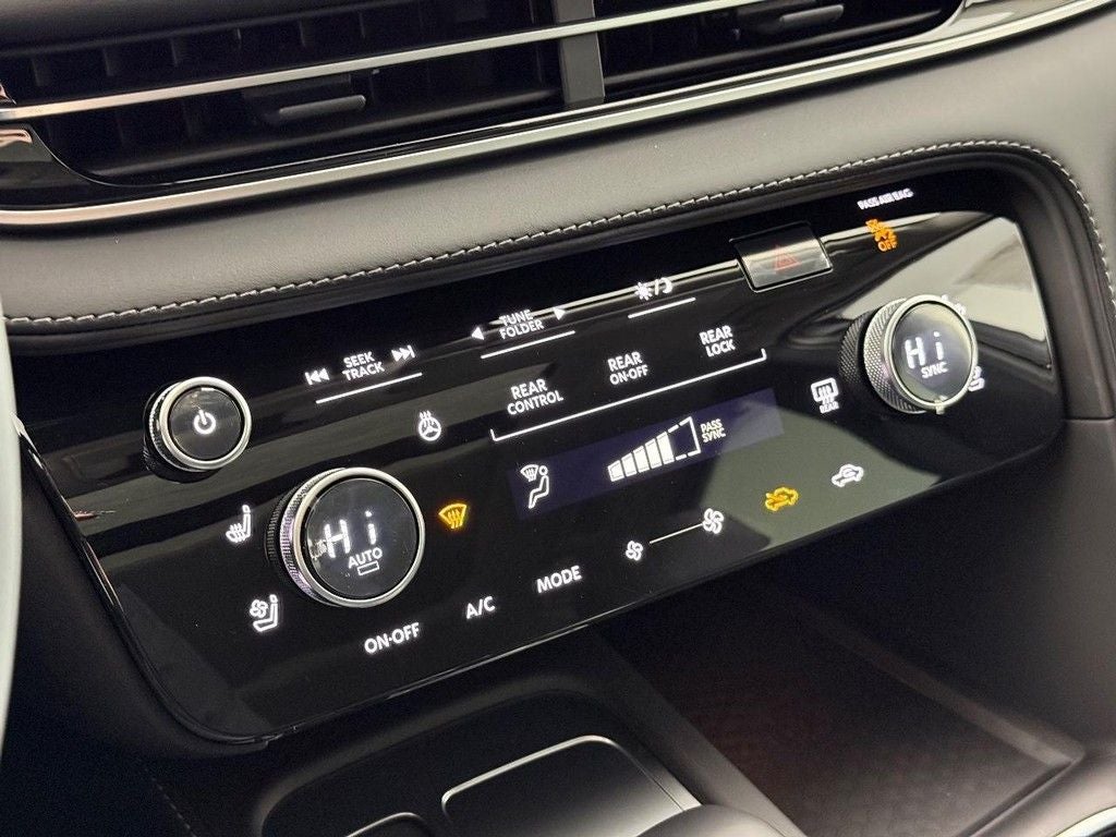 2026 INFINITI QX60 LUXE