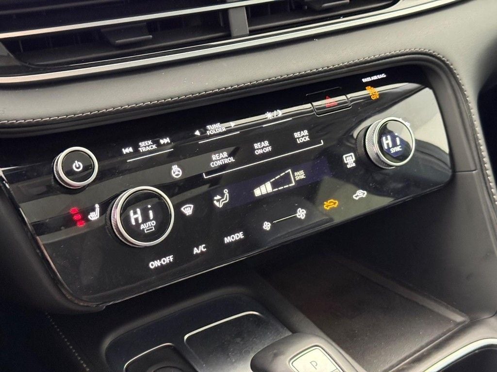 2024 INFINITI QX60 LUXE