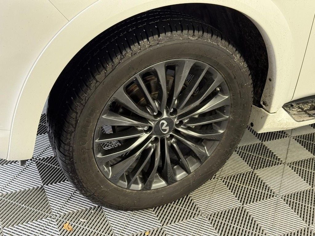 2023 INFINITI QX80 Premium Select