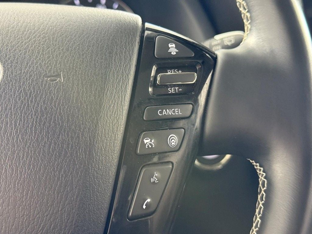 2023 INFINITI QX80 Premium Select