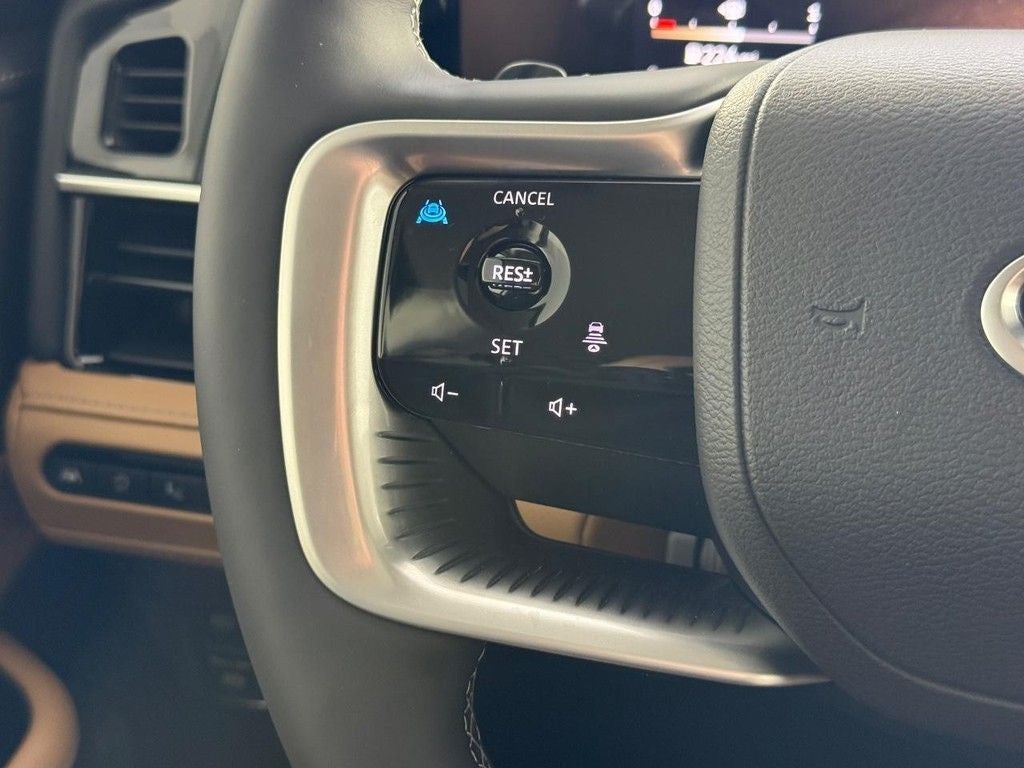 2026 INFINITI QX80 LUXE