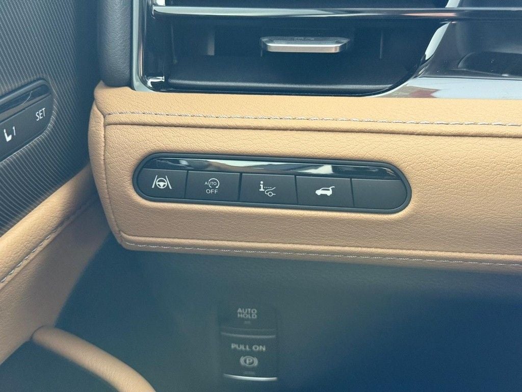 2026 INFINITI QX80 LUXE