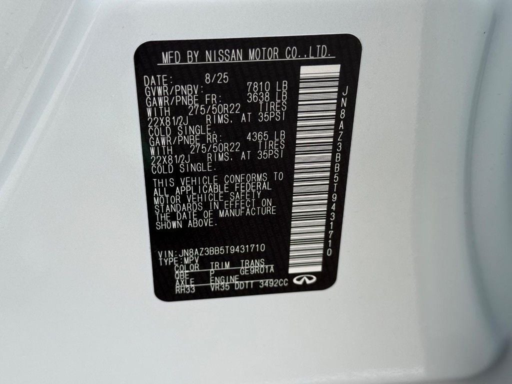 2026 INFINITI QX80 LUXE