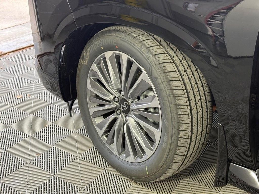 2026 INFINITI QX80 LUXE