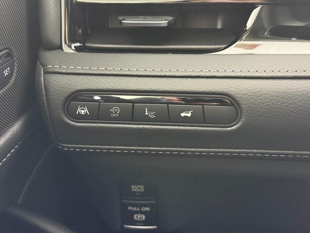 2026 INFINITI QX80 LUXE