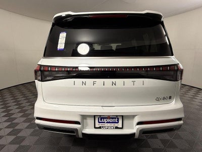 2026 INFINITI QX80 LUXE